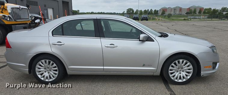 image for item DQ4542 2011 Ford Fusion Hybrid 