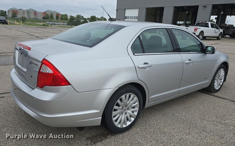 image for item DQ4542 2011 Ford Fusion Hybrid 