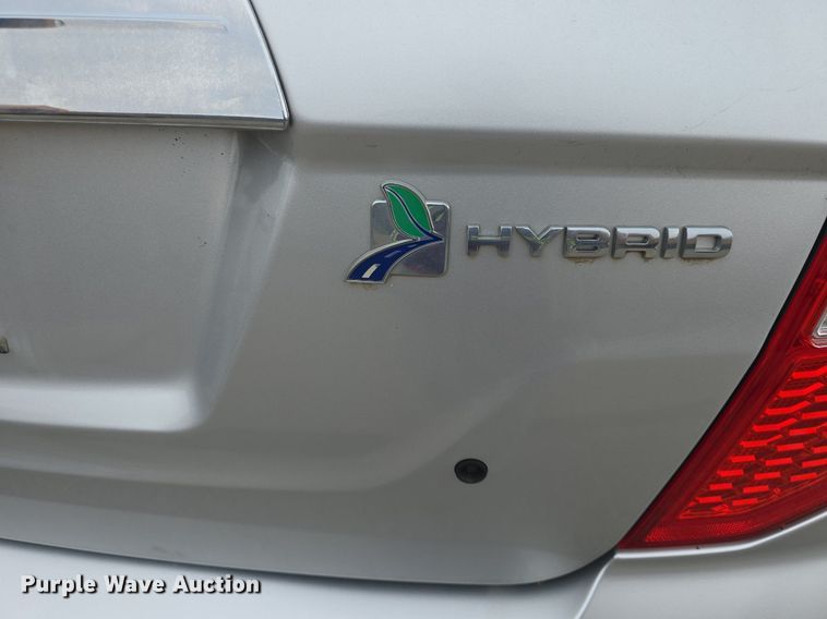 image for item DQ4542 2011 Ford Fusion Hybrid 