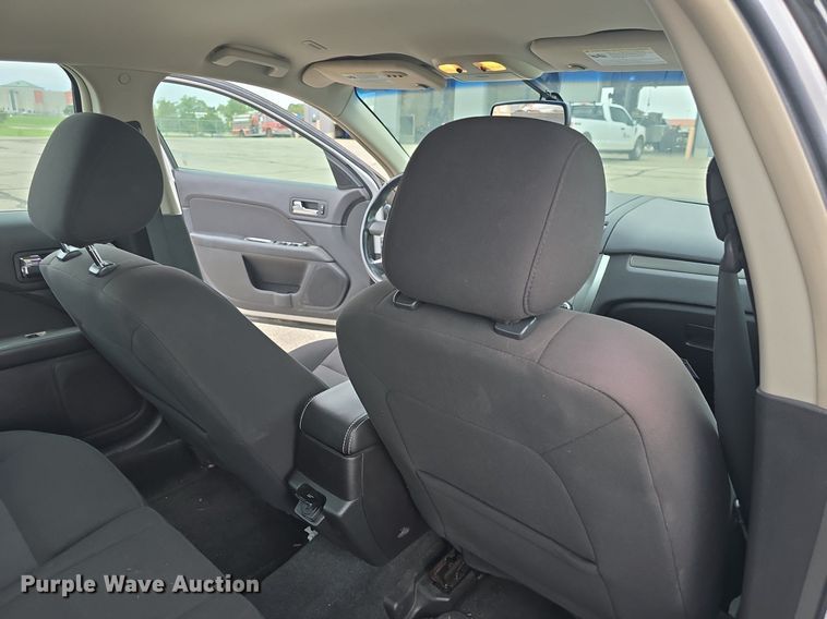 image for item DQ4542 2011 Ford Fusion Hybrid 