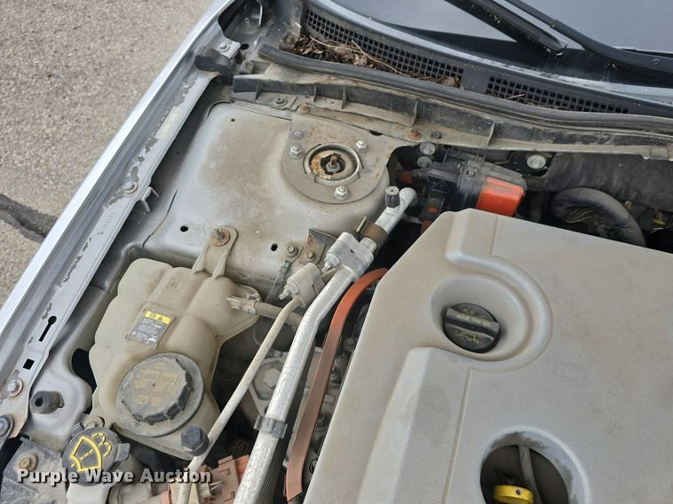 image for item DQ4542 2011 Ford Fusion Hybrid 