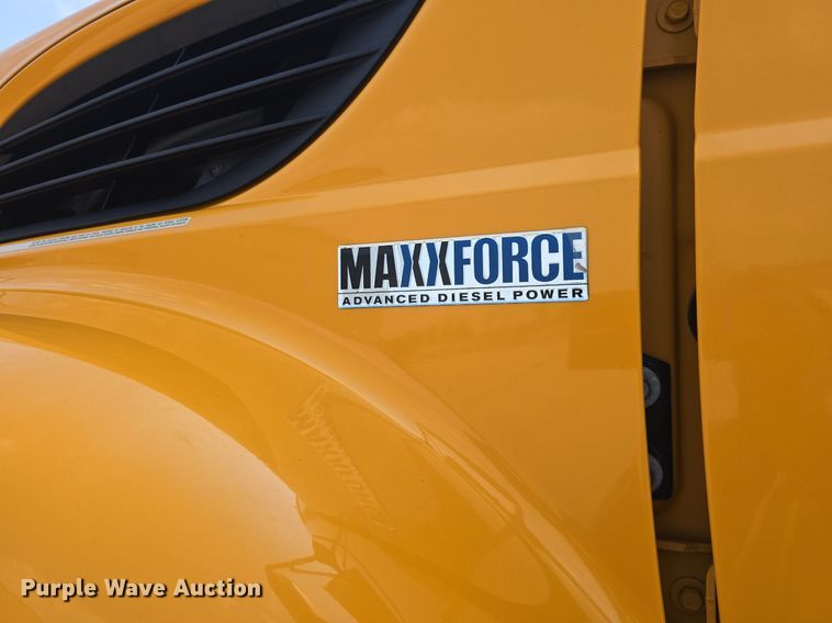 image for item DQ4543 2013 International WorkStar 7500 dump truck