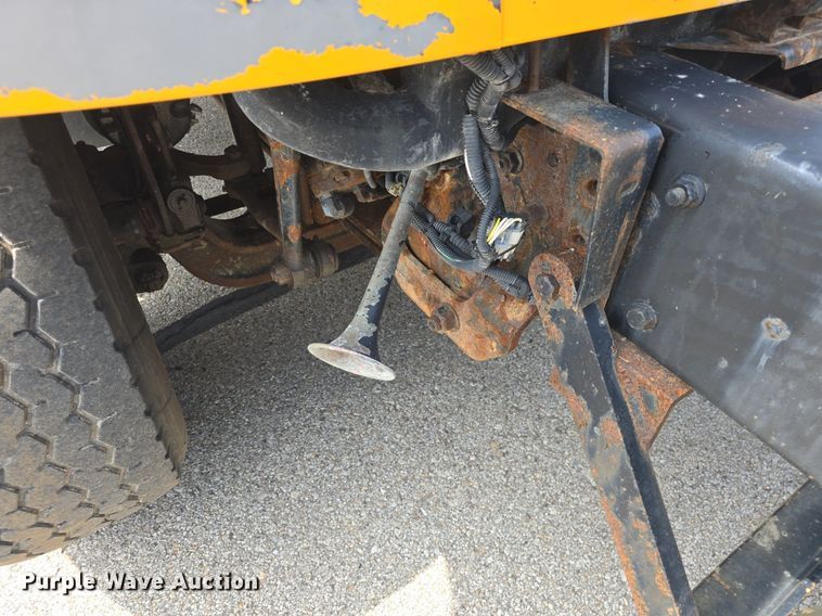 image for item DQ4543 2013 International WorkStar 7500 dump truck