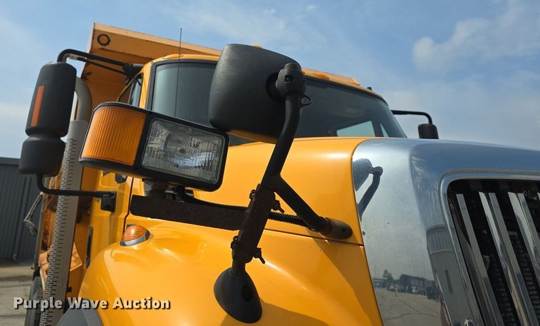 image for item DQ4543 2013 International WorkStar 7500 dump truck