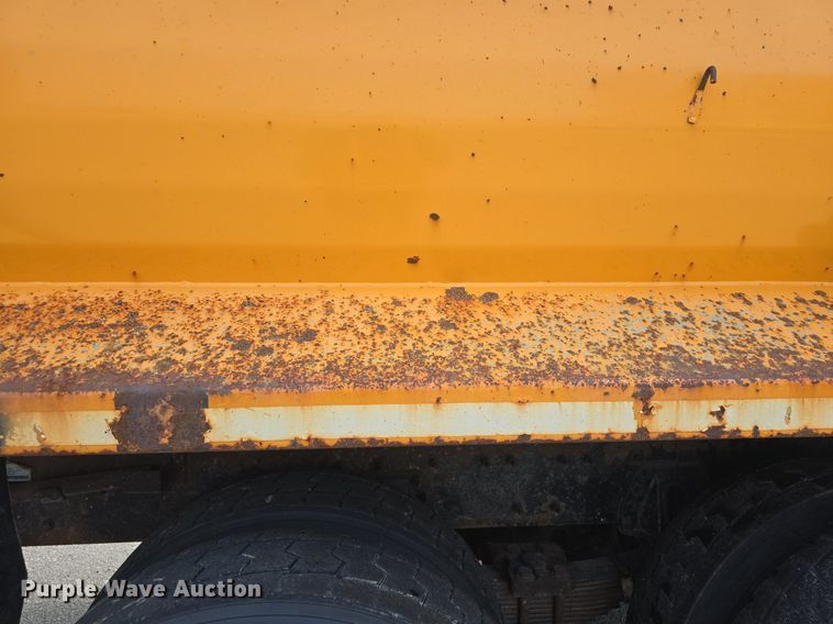 image for item DQ4543 2013 International WorkStar 7500 dump truck