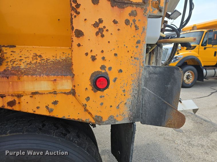 image for item DQ4543 2013 International WorkStar 7500 dump truck