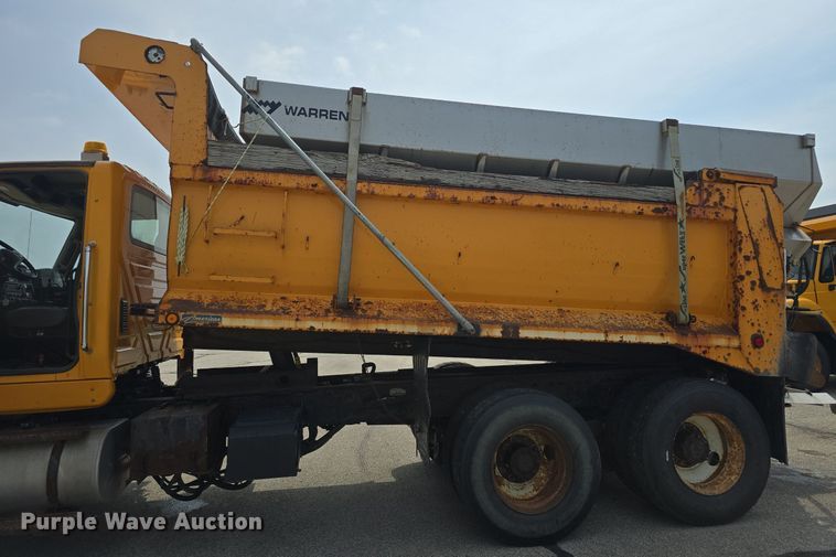 image for item DQ4543 2013 International WorkStar 7500 dump truck