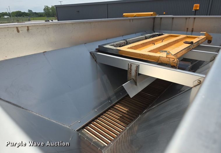 image for item DQ4543 2013 International WorkStar 7500 dump truck