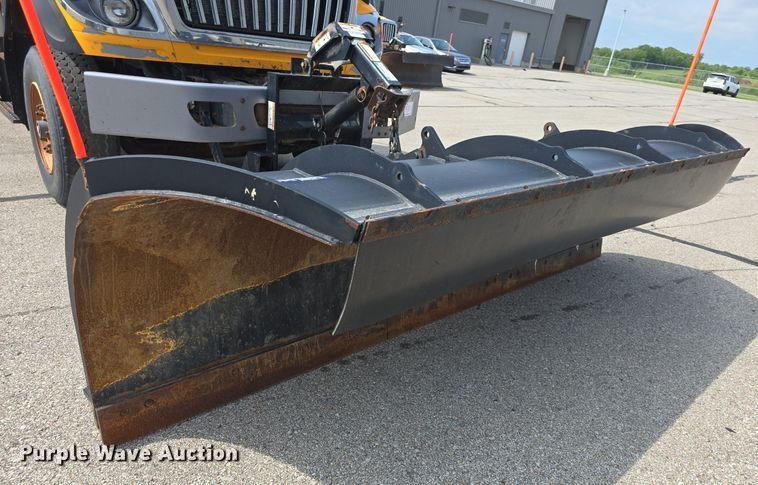 image for item DQ4543 2013 International WorkStar 7500 dump truck