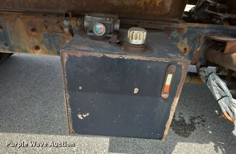 image for item DQ4543 2013 International WorkStar 7500 dump truck