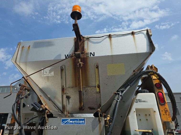 image for item DQ4543 2013 International WorkStar 7500 dump truck