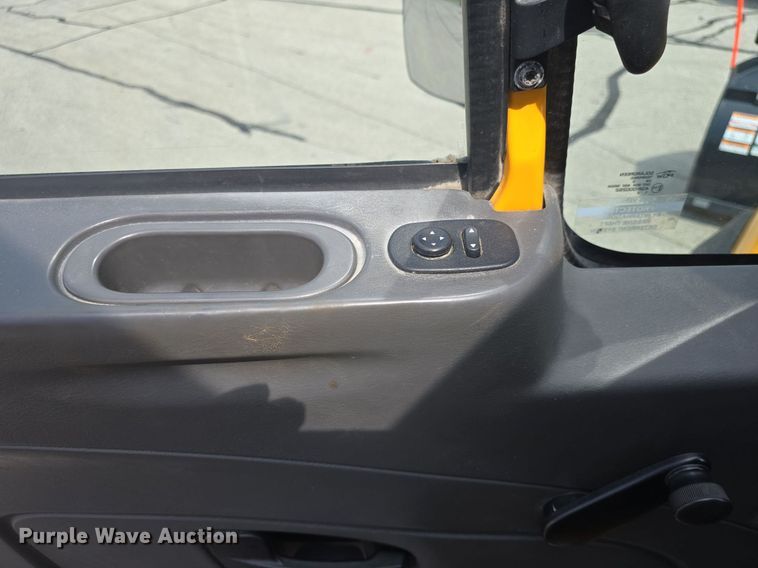 image for item DQ4543 2013 International WorkStar 7500 dump truck