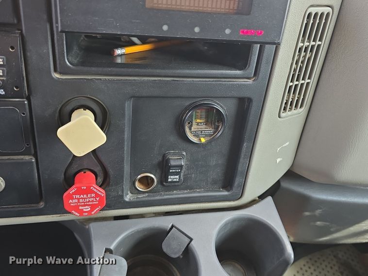 image for item DQ4543 2013 International WorkStar 7500 dump truck