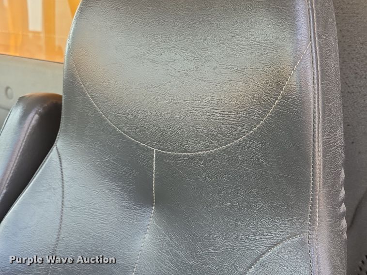 image for item DQ4543 2013 International WorkStar 7500 dump truck