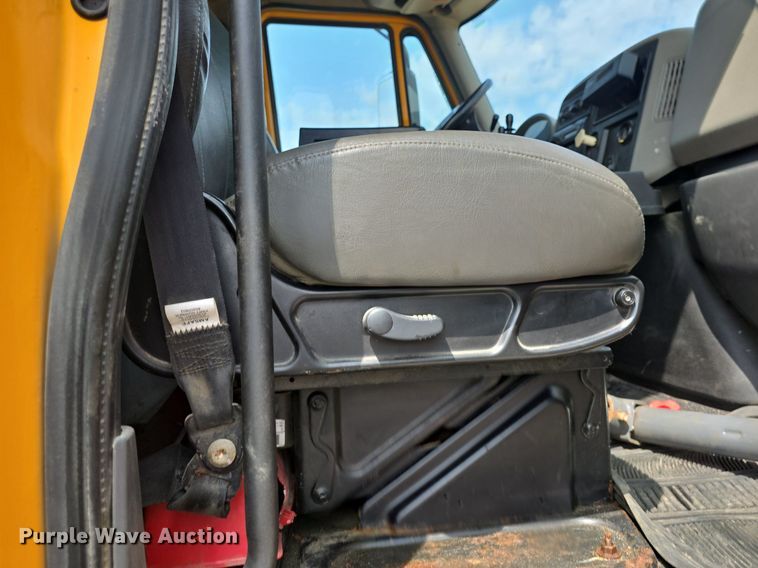 image for item DQ4543 2013 International WorkStar 7500 dump truck