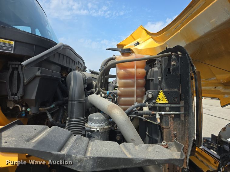 image for item DQ4543 2013 International WorkStar 7500 dump truck