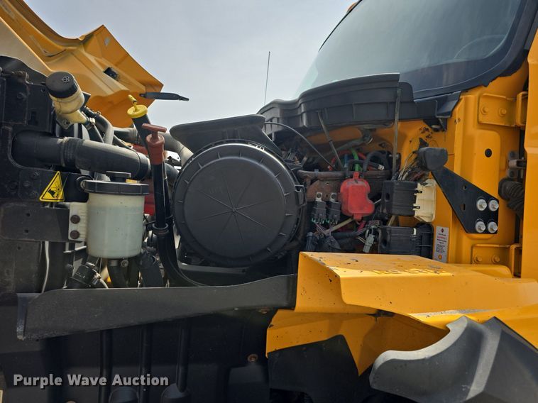 image for item DQ4543 2013 International WorkStar 7500 dump truck