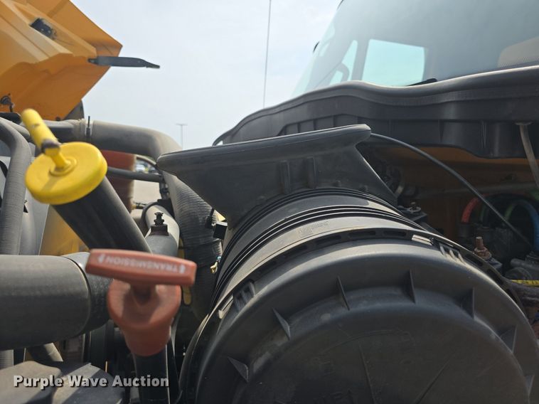 image for item DQ4543 2013 International WorkStar 7500 dump truck