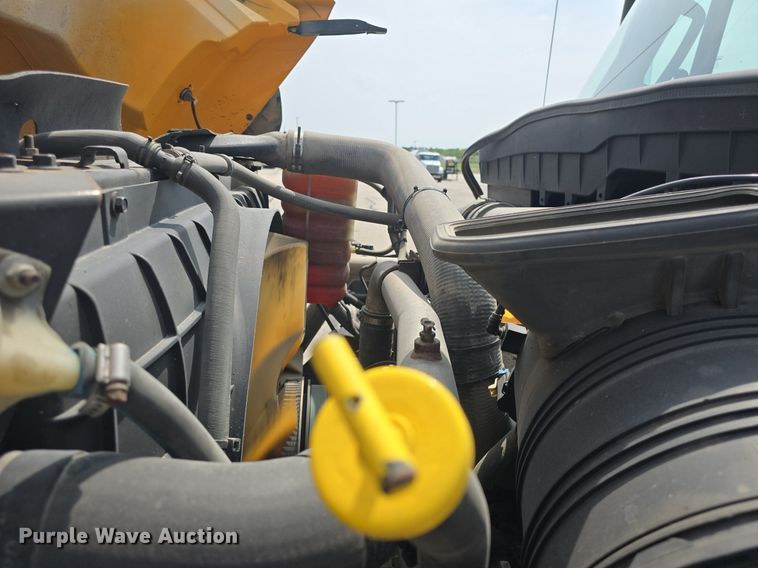 image for item DQ4543 2013 International WorkStar 7500 dump truck