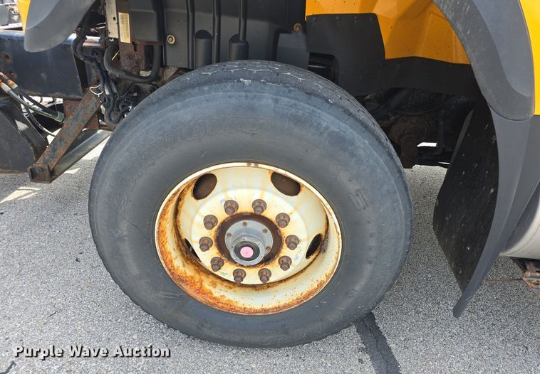 image for item DQ4543 2013 International WorkStar 7500 dump truck