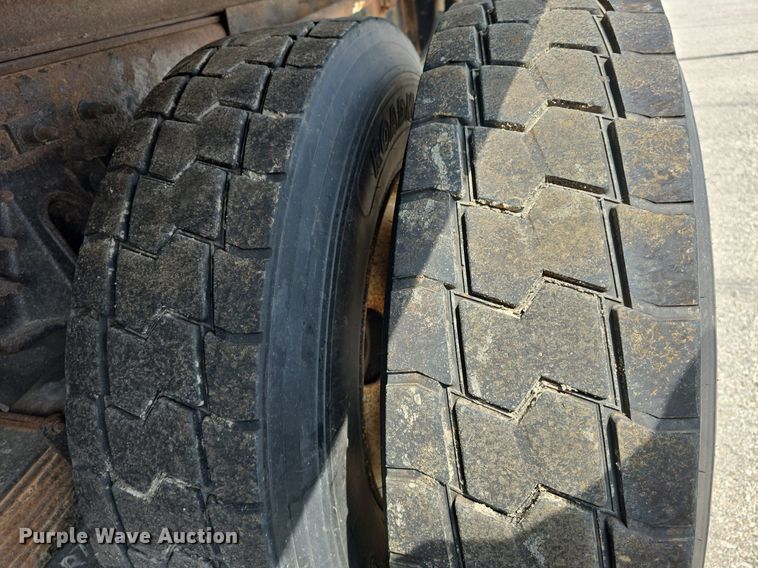 image for item DQ4543 2013 International WorkStar 7500 dump truck