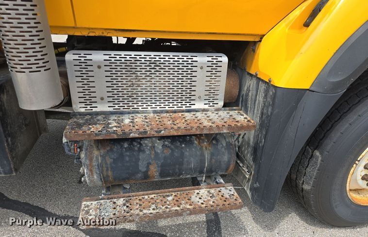 image for item DQ4544 2014 International  WorkStar 7500 dump truck