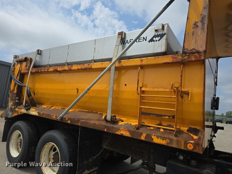 image for item DQ4544 2014 International  WorkStar 7500 dump truck