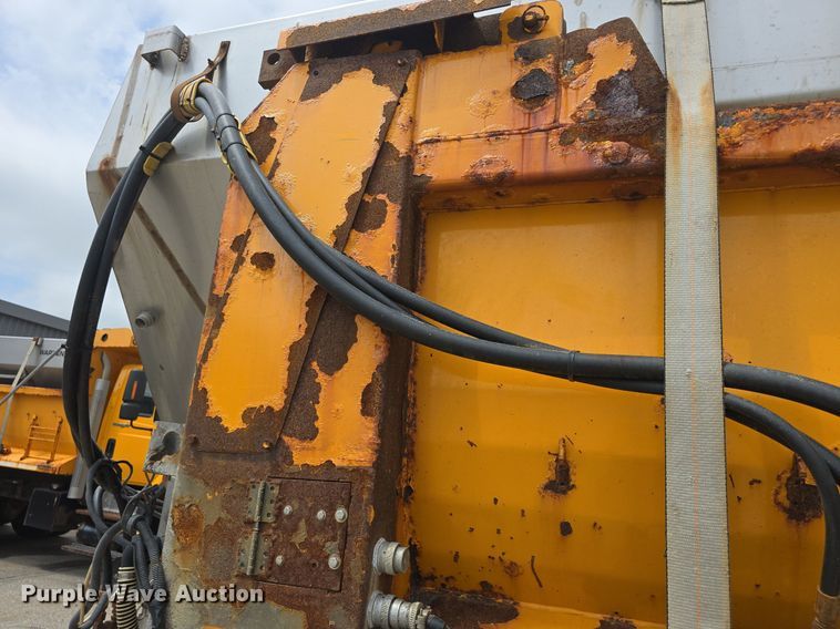 image for item DQ4544 2014 International  WorkStar 7500 dump truck