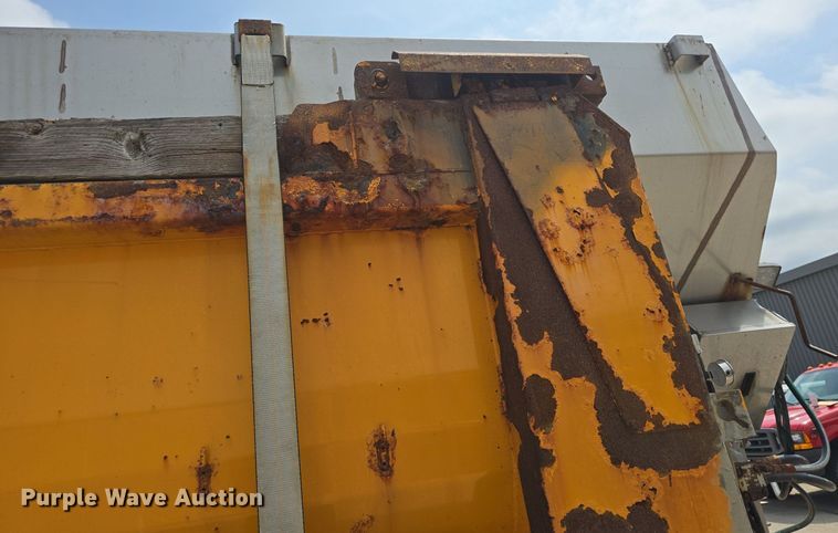 image for item DQ4544 2014 International  WorkStar 7500 dump truck