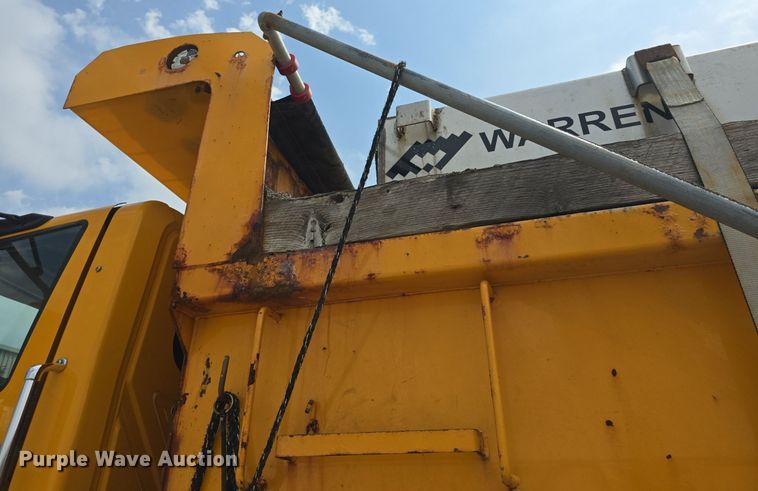 image for item DQ4544 2014 International  WorkStar 7500 dump truck