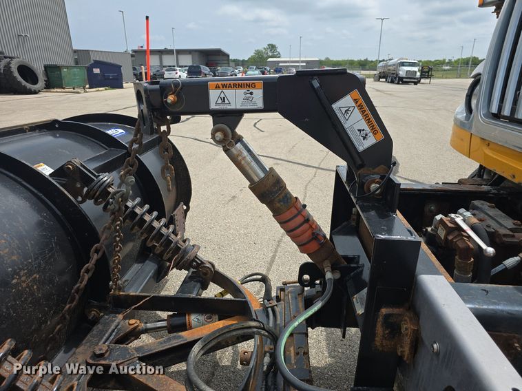 image for item DQ4544 2014 International  WorkStar 7500 dump truck