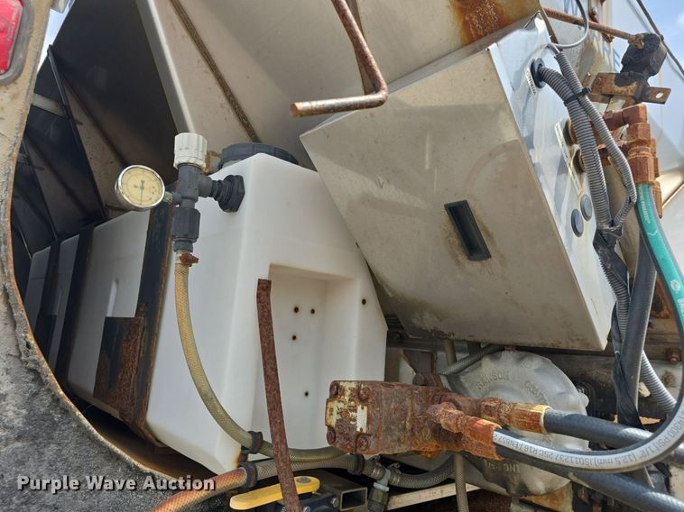 image for item DQ4544 2014 International  WorkStar 7500 dump truck