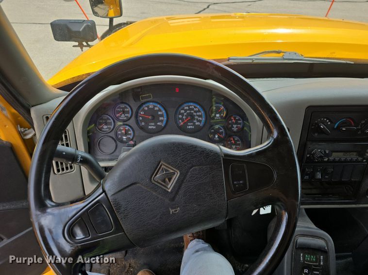 image for item DQ4544 2014 International  WorkStar 7500 dump truck