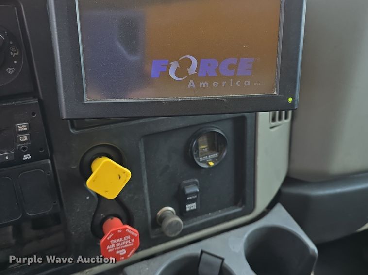 image for item DQ4544 2014 International  WorkStar 7500 dump truck