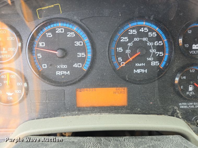 image for item DQ4544 2014 International  WorkStar 7500 dump truck