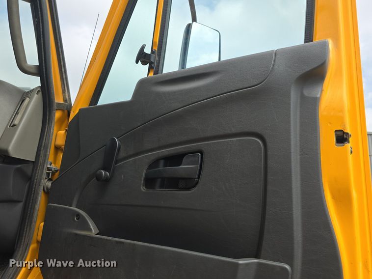 image for item DQ4544 2014 International  WorkStar 7500 dump truck