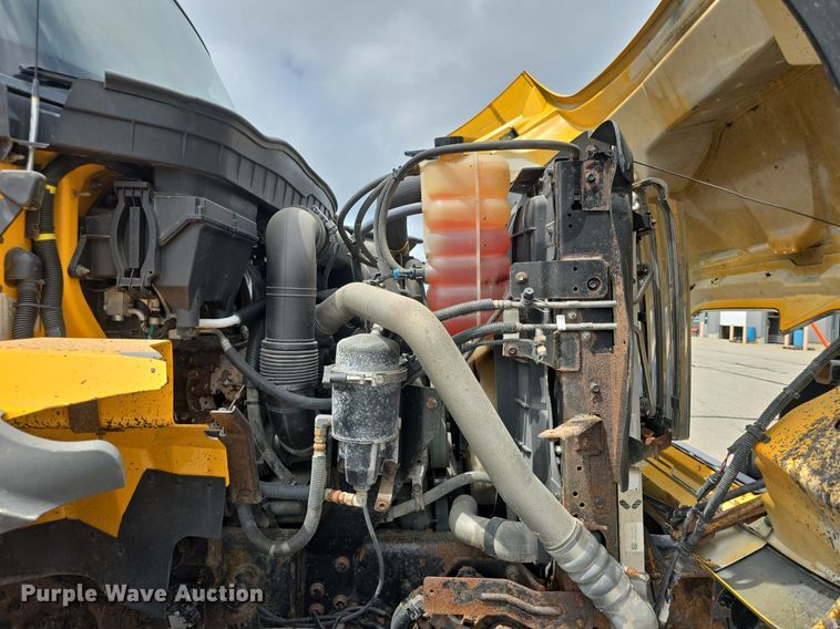 image for item DQ4544 2014 International  WorkStar 7500 dump truck