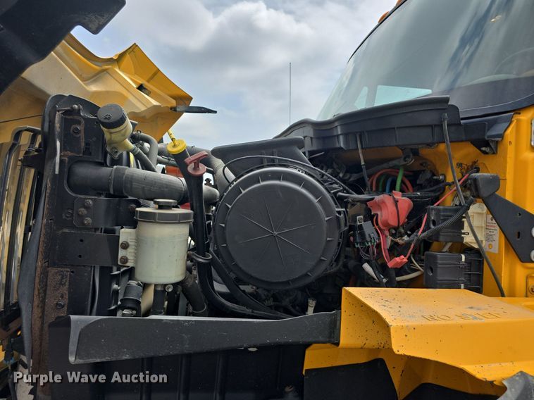 image for item DQ4544 2014 International  WorkStar 7500 dump truck