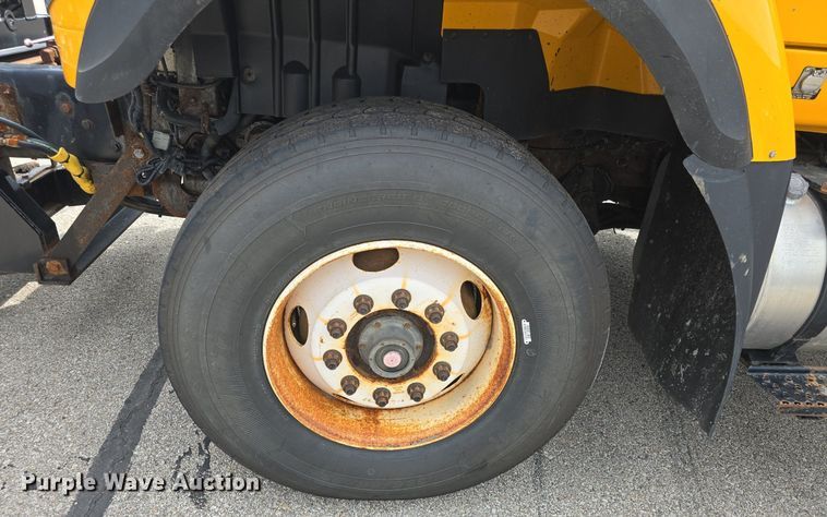 image for item DQ4544 2014 International  WorkStar 7500 dump truck