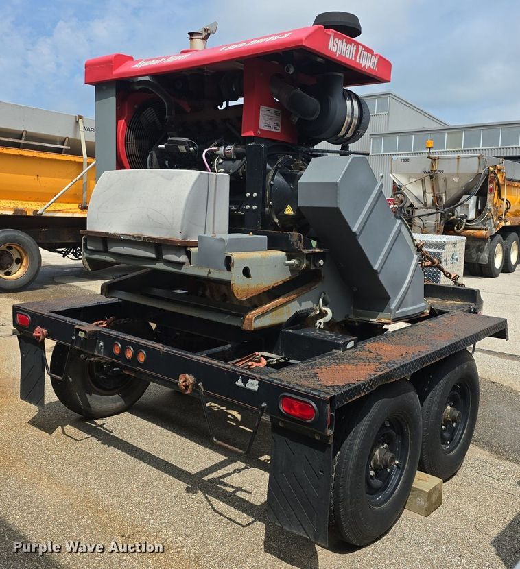 image for item DQ4545 2006 Asphalt Zipper AZ-480HD cold planer