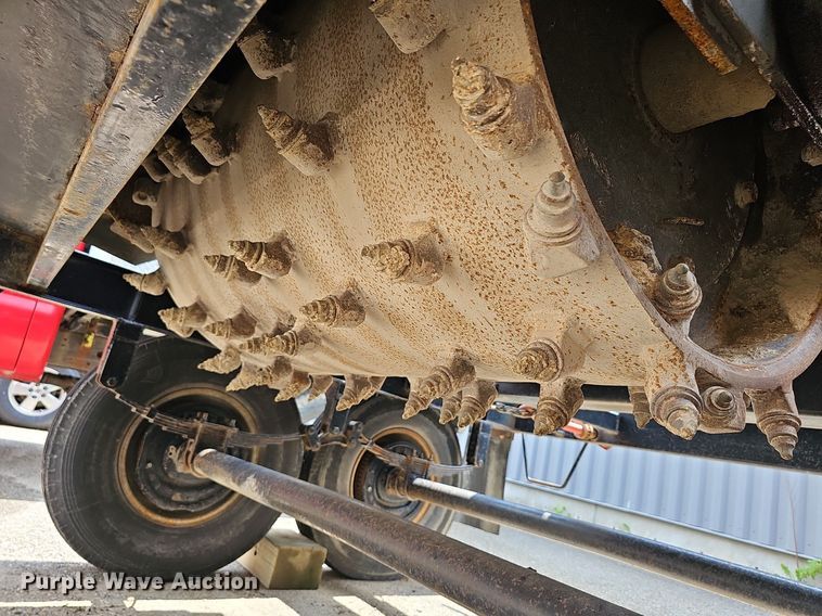 image for item DQ4545 2006 Asphalt Zipper AZ-480HD cold planer