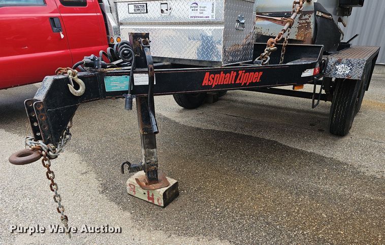 image for item DQ4545 2006 Asphalt Zipper AZ-480HD cold planer