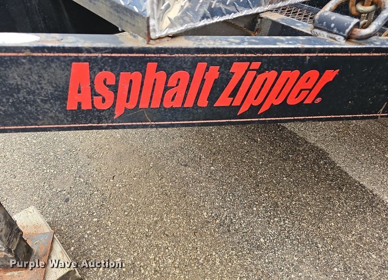 image for item DQ4545 2006 Asphalt Zipper AZ-480HD cold planer