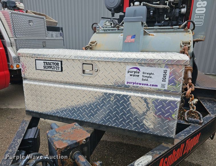 image for item DQ4545 2006 Asphalt Zipper AZ-480HD cold planer