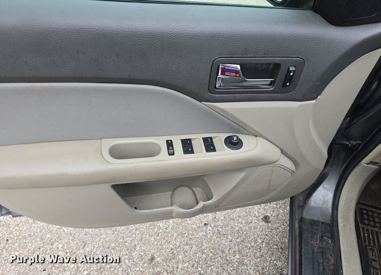 image for item DQ4546 2012 Ford Fusion SE 