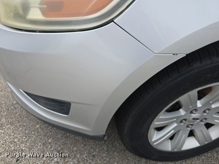 image for item DQ4549 2011 Ford Taurus 