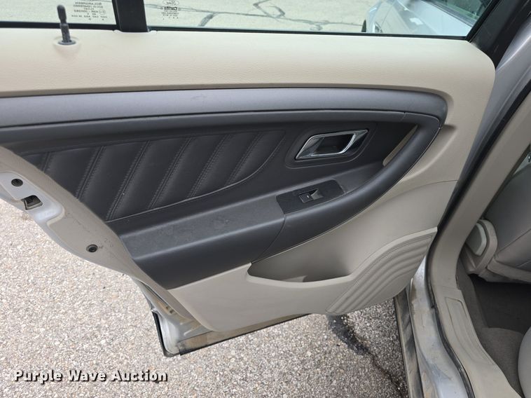 image for item DQ4549 2011 Ford Taurus 