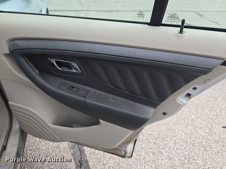 image for item DQ4549 2011 Ford Taurus 