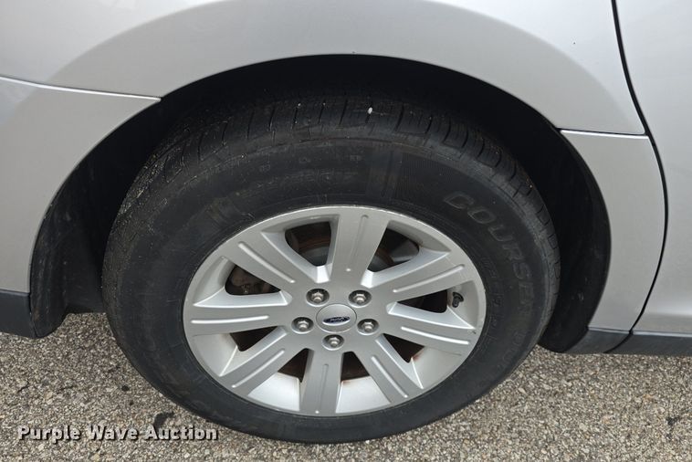 image for item DQ4549 2011 Ford Taurus 