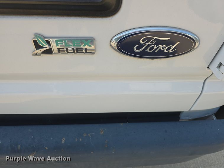 image for item DQ5130 2014 Ford E250 Super Duty handicap accessible van